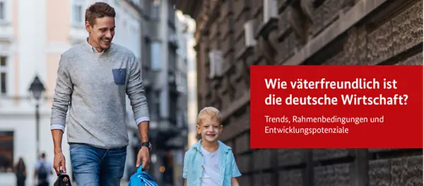 Ein Mann und ein Junge laufen lächelnd eine Straße entlang. Rechts Schriftzug "Wie väterfreundlich ist die deutsche Wirtschaft?"