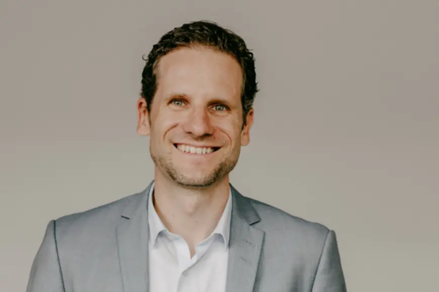 Portrait Dr. Florian Kunze