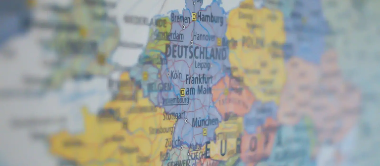 Weltkarte mit Deutschland im Zentrum