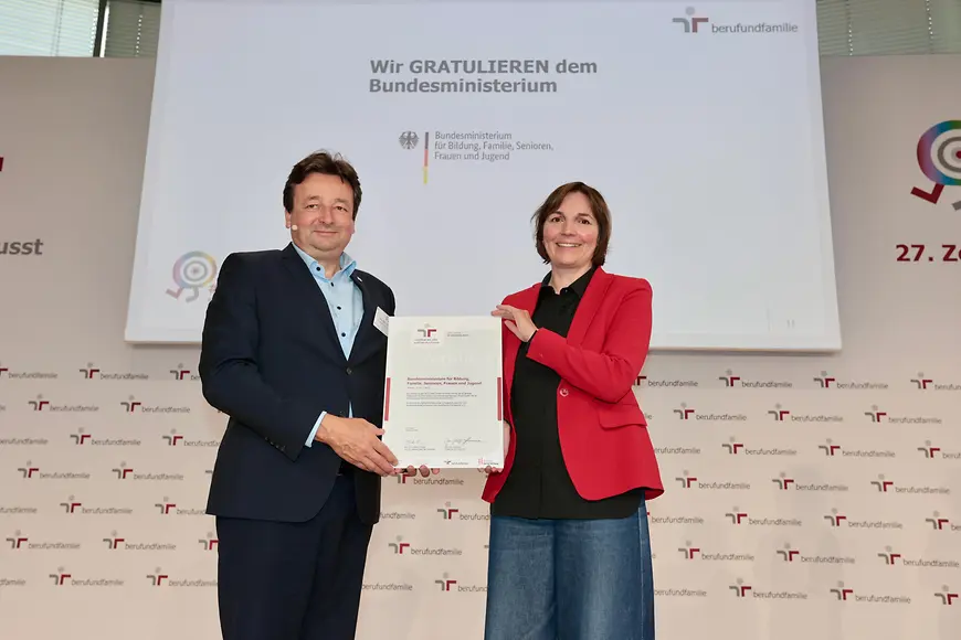 Maren Wulf und Oliver Schmitz bei der audit-Zertifikatsverleihung